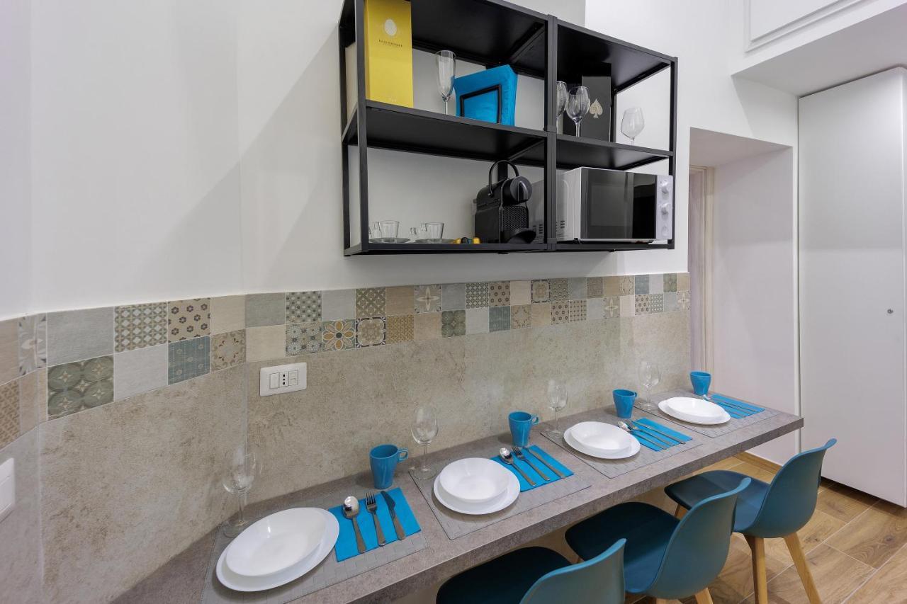 Live Suite Napoli Exterior photo