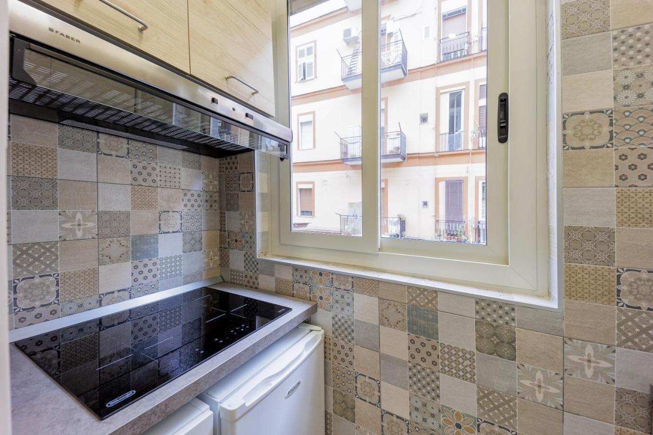 Live Suite Napoli Exterior photo
